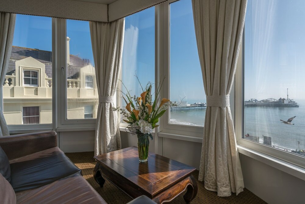 Фото Queens Hotel