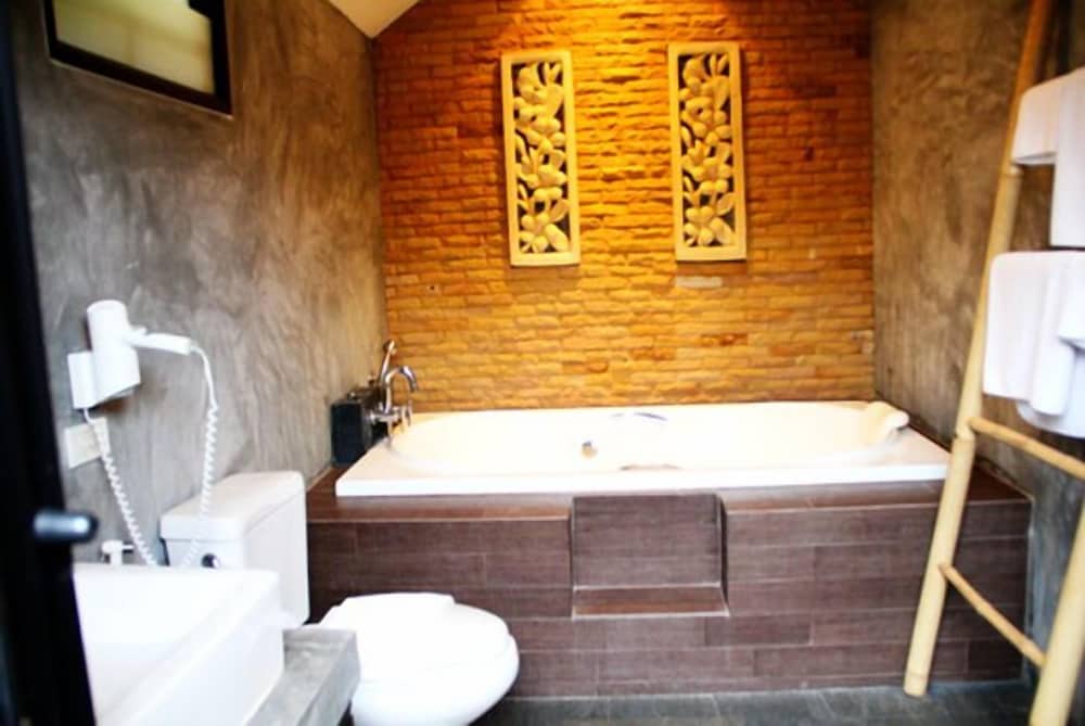 Фото Chalicha Resort