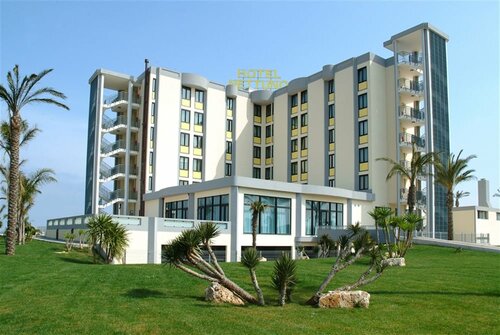 Внешний вид отеля Hotel Nettuno в Бриндизе, фото 2