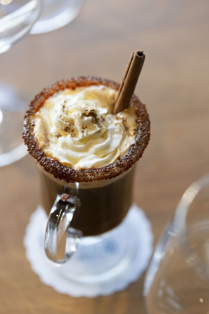 Фото Batiqa Hotel Darmo - Surabaya