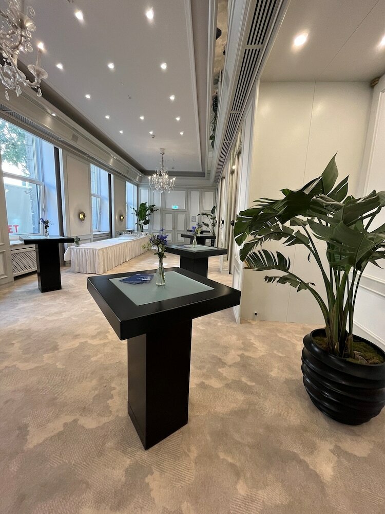 Фото Steigenberger Icon Parkhotel Düsseldorf