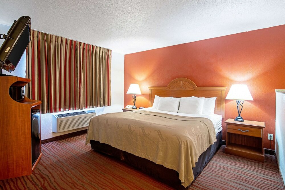 Фото Quality Inn Aberdeen