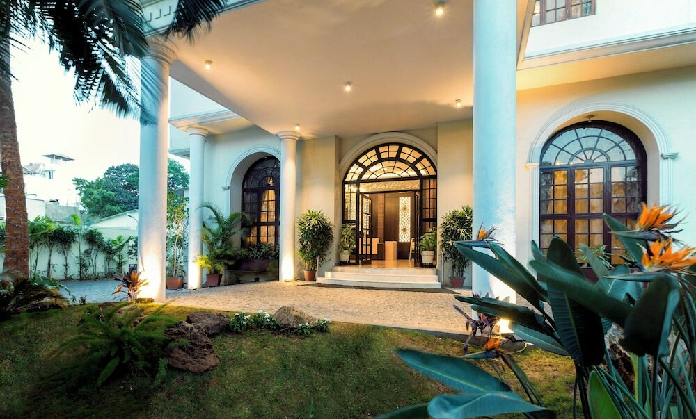 Фото The Grand Magrath Hotel