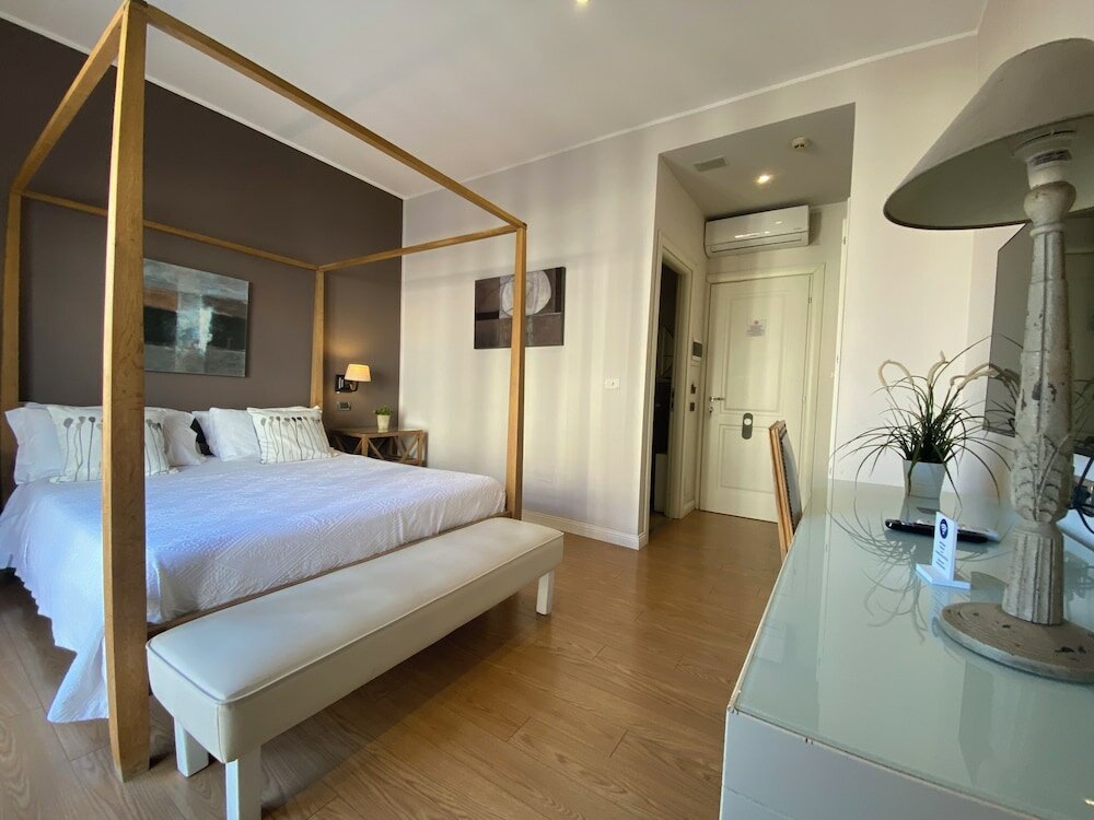 Фото Maxim bed and breakfast Suite Rooms