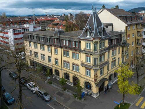 Гостиница Hotel Waldhorn в Берне