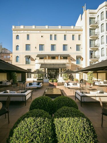 Внешний вид отеля Hotel Granvia в Барселоне, фото 1