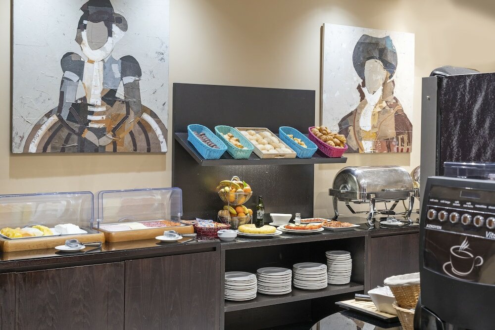 Фото F&g Logroño Hotel