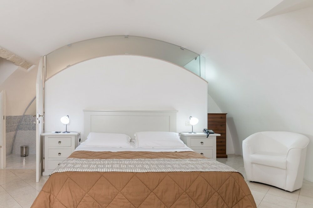 Фото Hotel Rione Antico La Terra