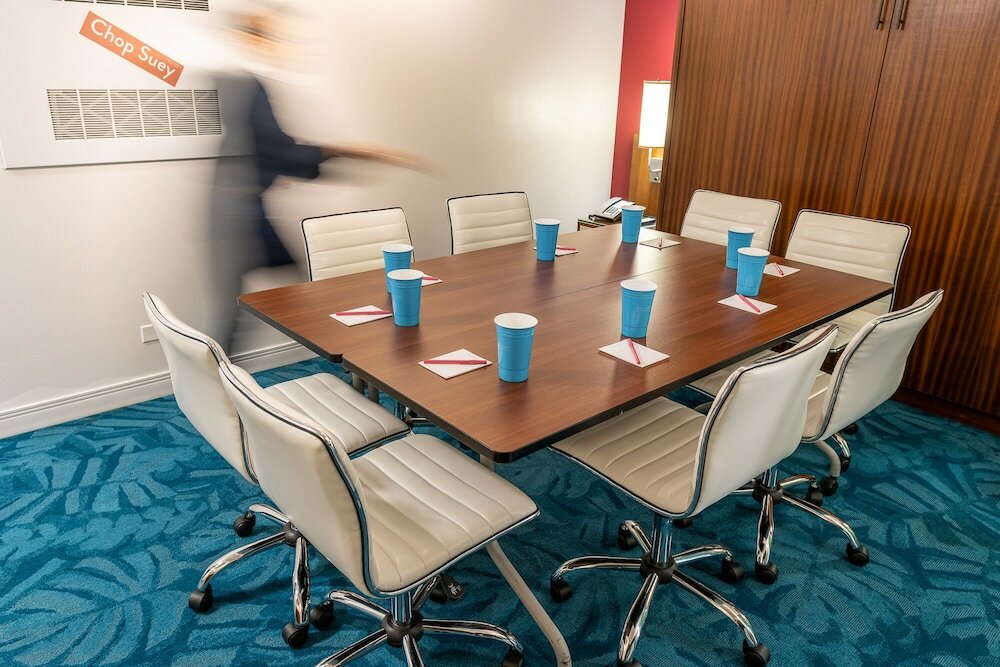 Фото Shoreline Hotel Waikiki