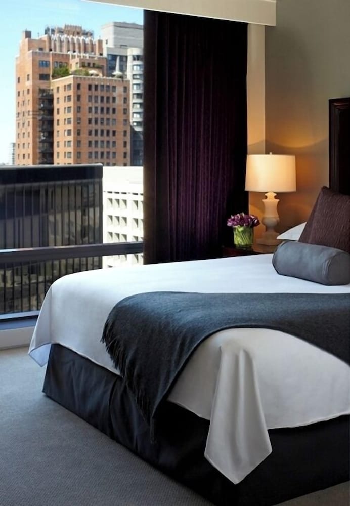 Фото  Trump International Hotel & Tower New York