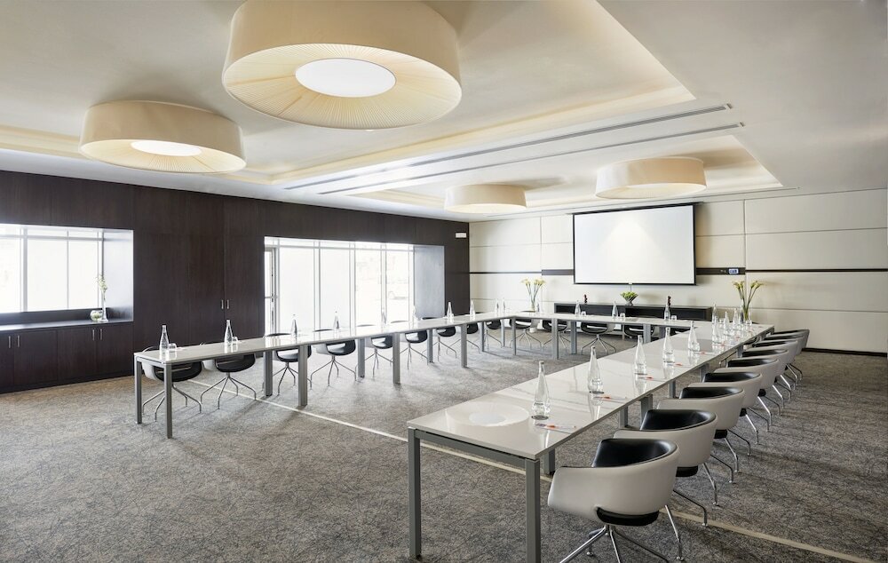 Фото Hyatt Place Dubai Jumeirah Residences