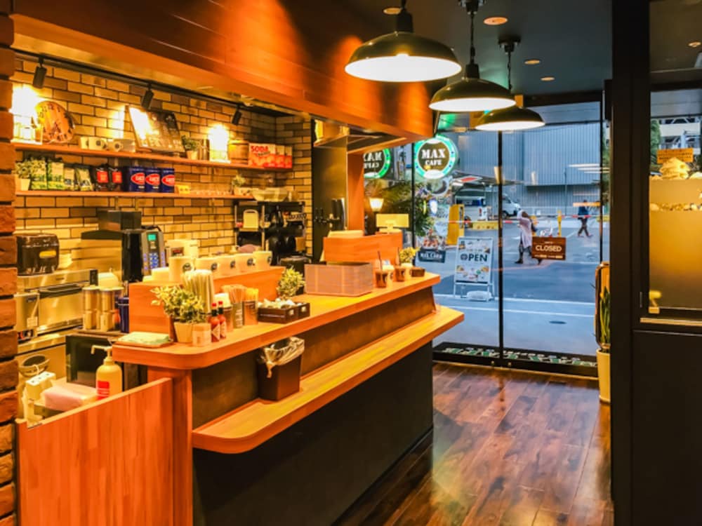 Фото Livemax Osaka Honmachi