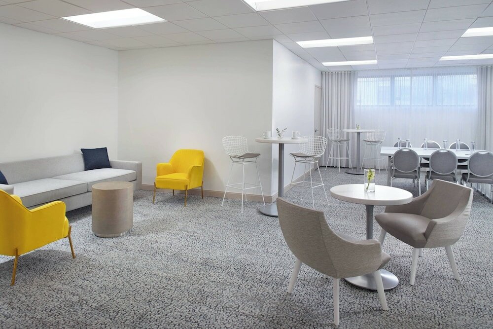 Фото Courtyard Miami Coconut Grove