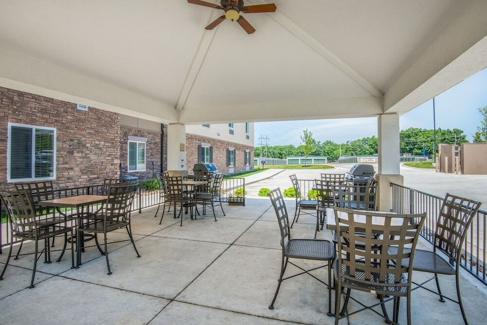 Фото Candlewood Suites Columbia East, an Ihg Hotel