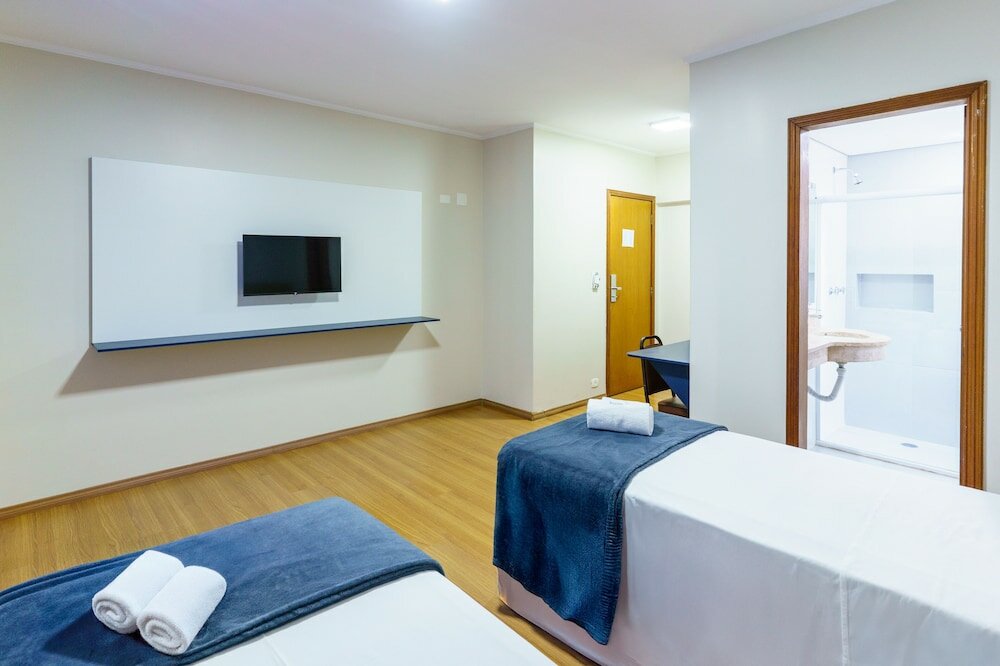 Фото Hotel Carillon