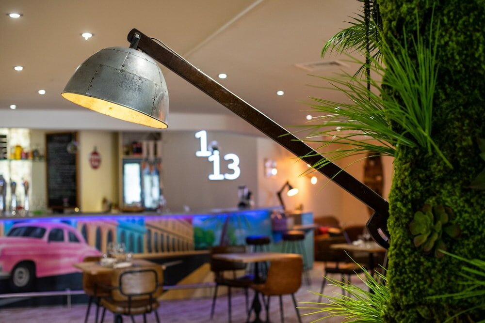 Фото Mercure Marseille Centre Vieux Port