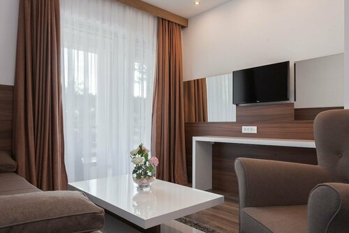 Гостиница Hotel Mirjana & Rastoke в Карловацкой жупании