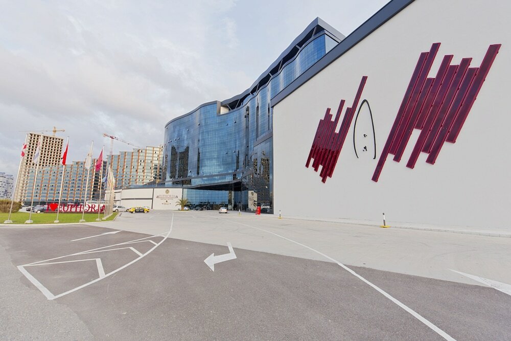 Фото Euphoria Batumi Convention & Casino Hotel