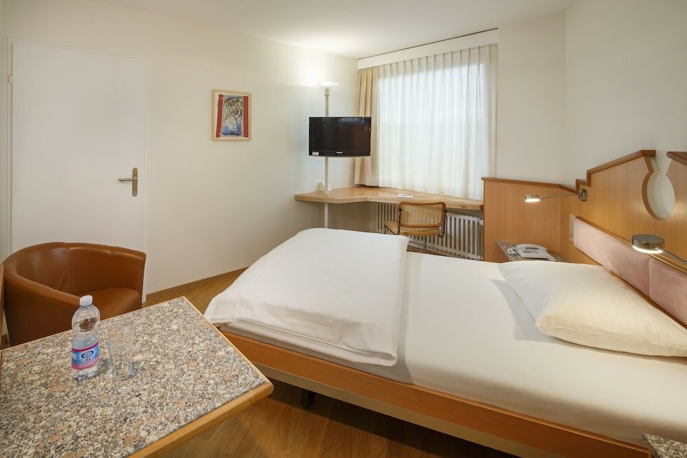 Фото Hotel Welcome Inn Zurich Airport