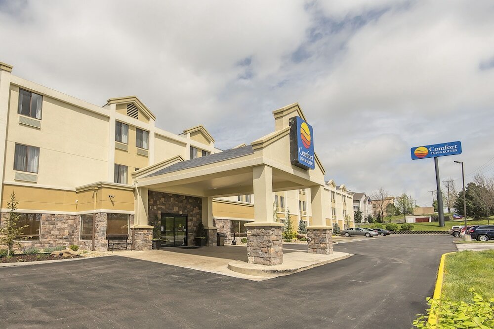 Фото Comfort Inn & Suites Kansas City - Northeast