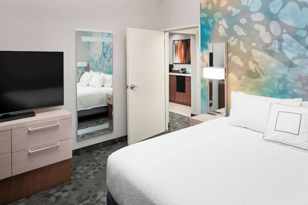 Фото Courtyard by Marriott Pensacola