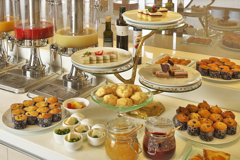 Фото Osaka Marriott Miyako Hotel