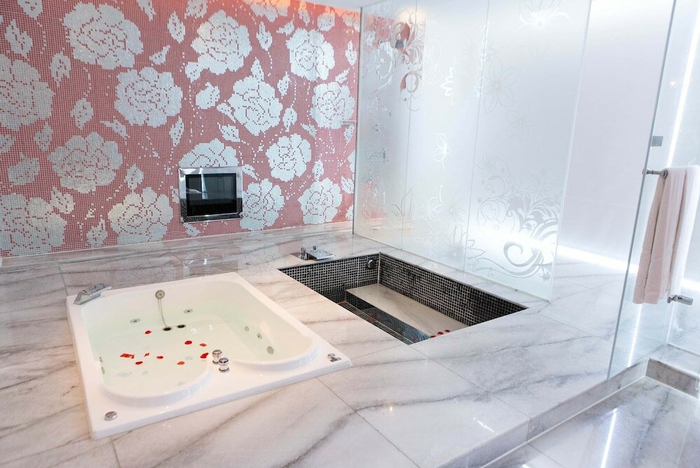 Фото All-Ur Boutique Motel - Tai-Chung Branch