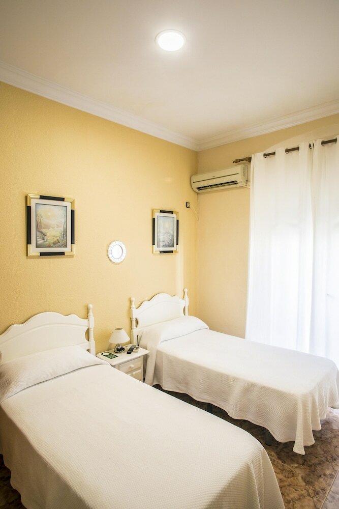 Фото Pensión dulces sueños