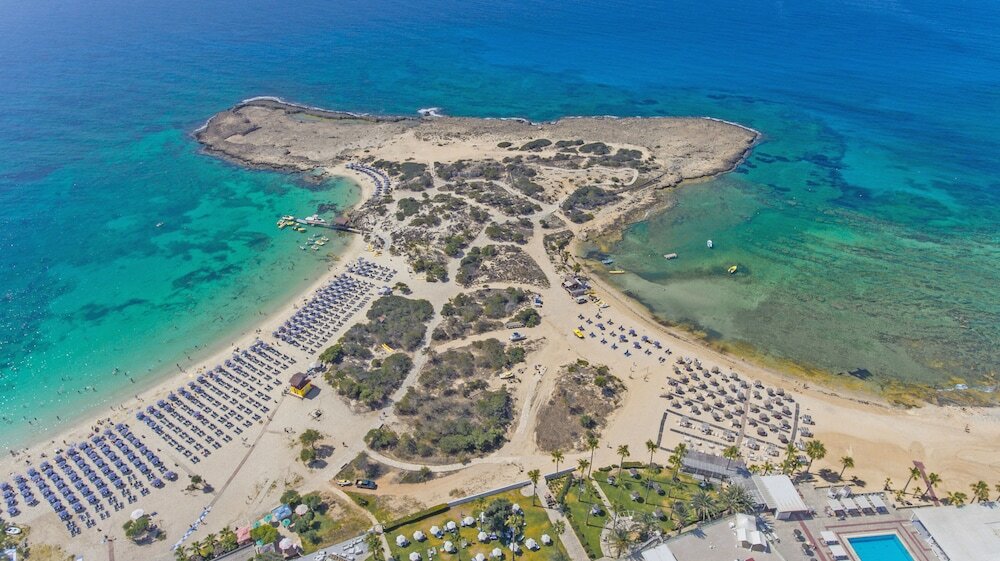 Фото Silver Sands Beach Hotel