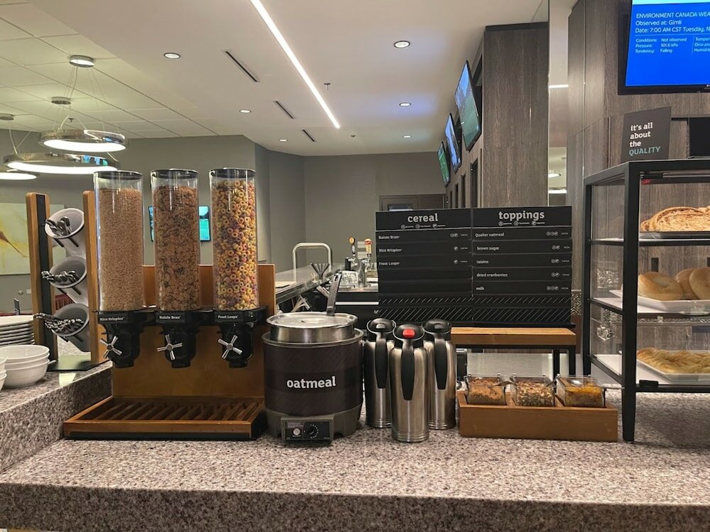 Фото Holiday Inn Winnipeg-South by ihg