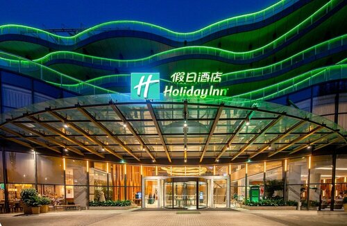 Внешний вид отеля Holiday Inn Nanjing Xuanwu Lake, an Ihg Hotel в Нанкине, фото 1