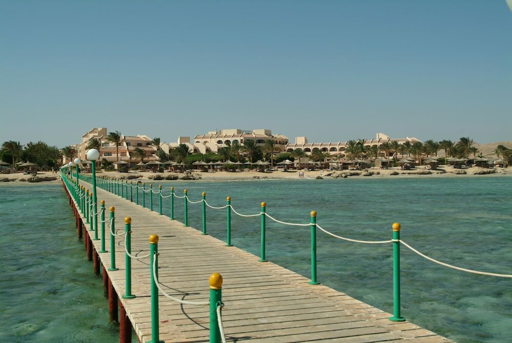 Фото Flamenco Beach and Resort