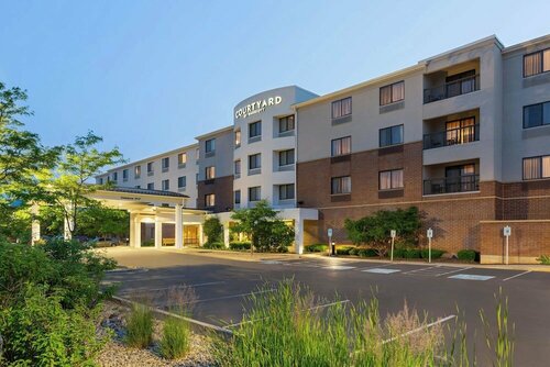 Гостиница Courtyard by Marriott Madison West Middleton в Миддлтоне