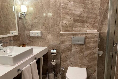 Гостиница Ramada by Wyndham Plovdiv Trimontium в Пловдиве