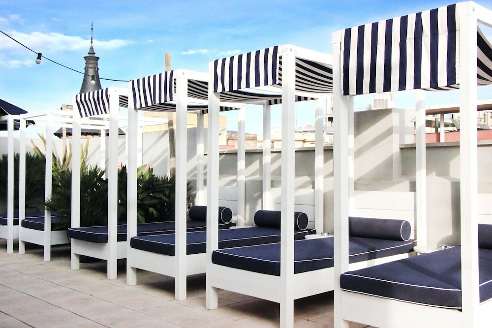 Фото Midmost Barcelona  by Majestic Hotel Group