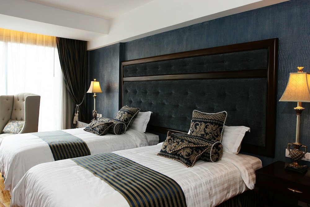 Фото отеля 2