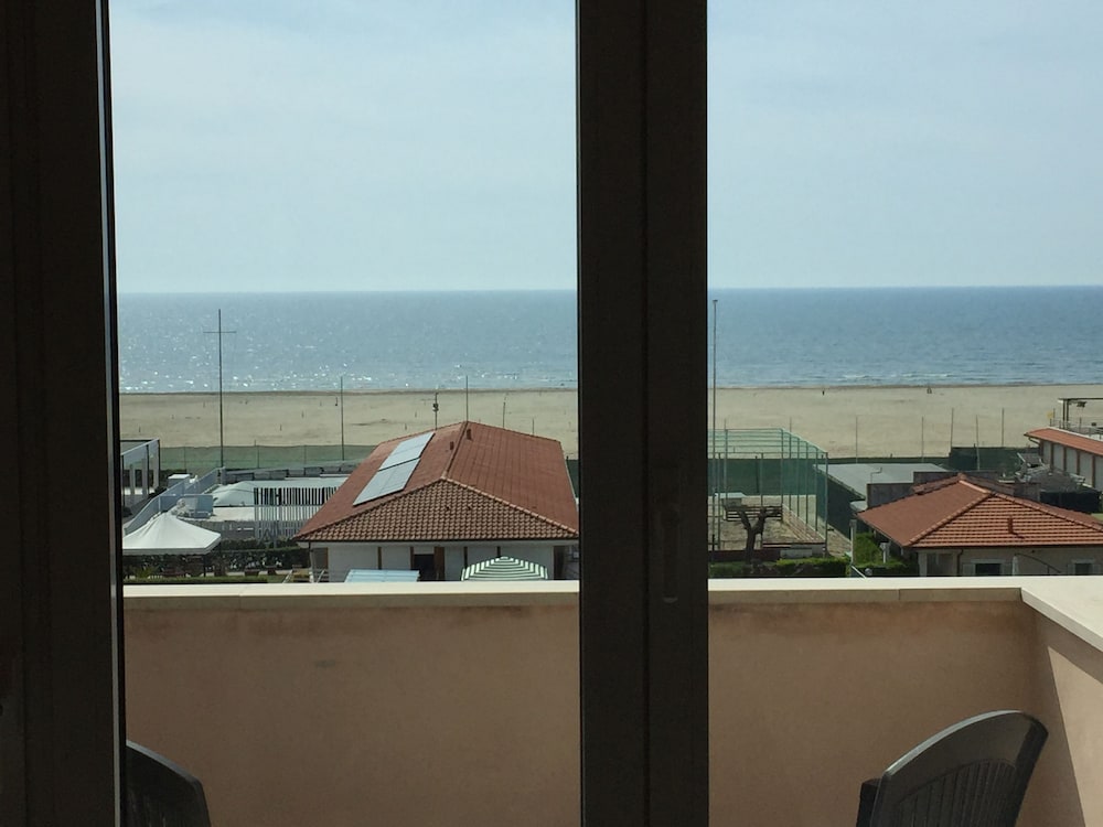 Фото Hotel Ambasciatori