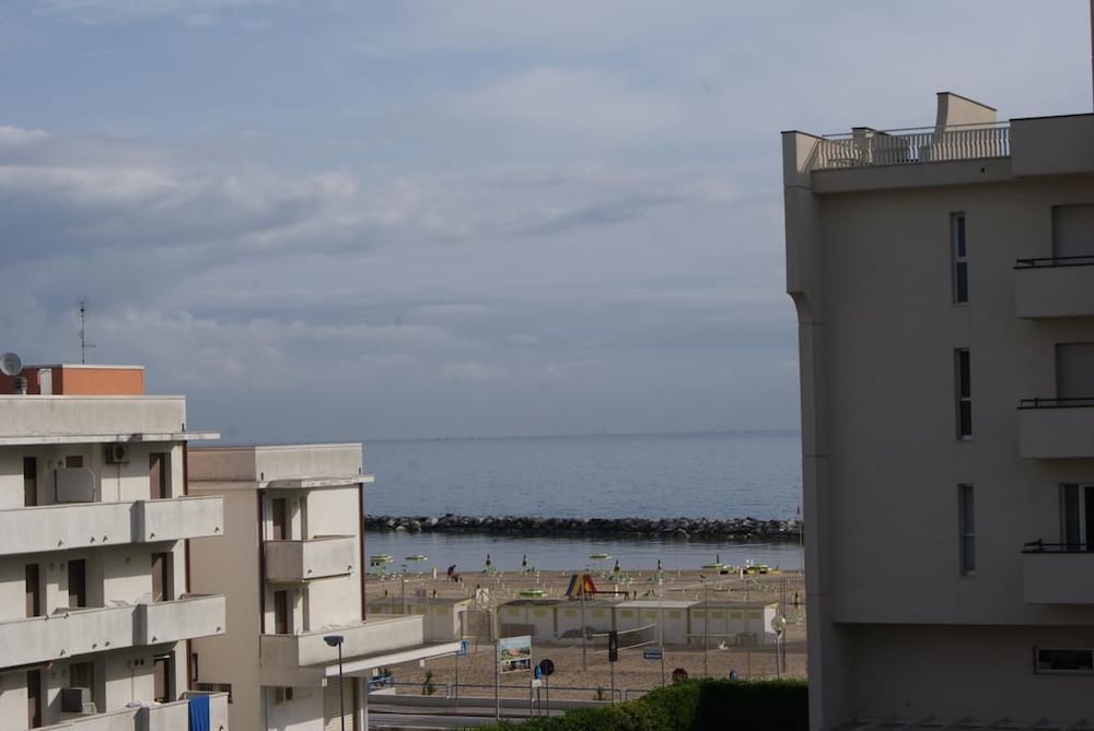 Фото Hotel Aron