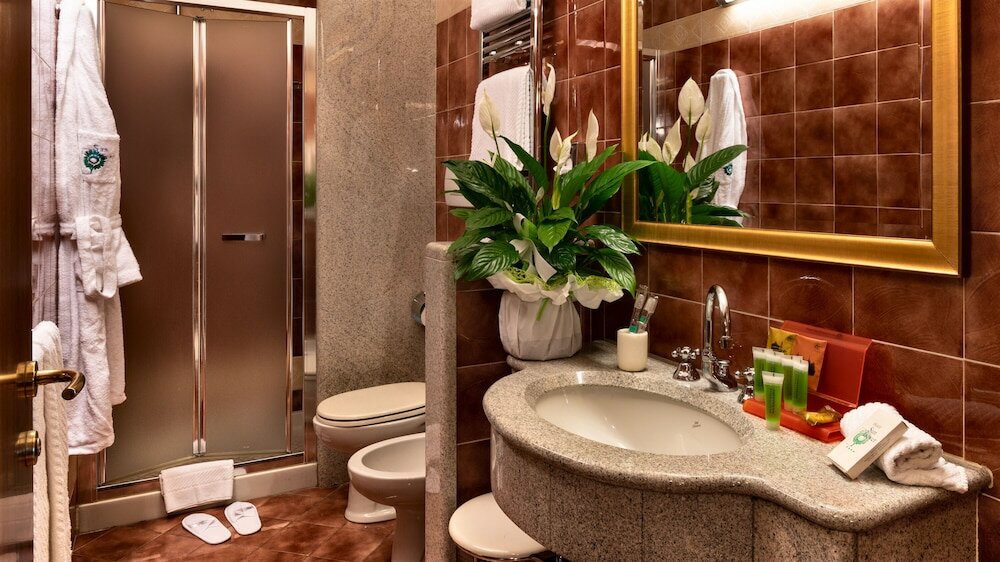 Фото Hotel Sunflower