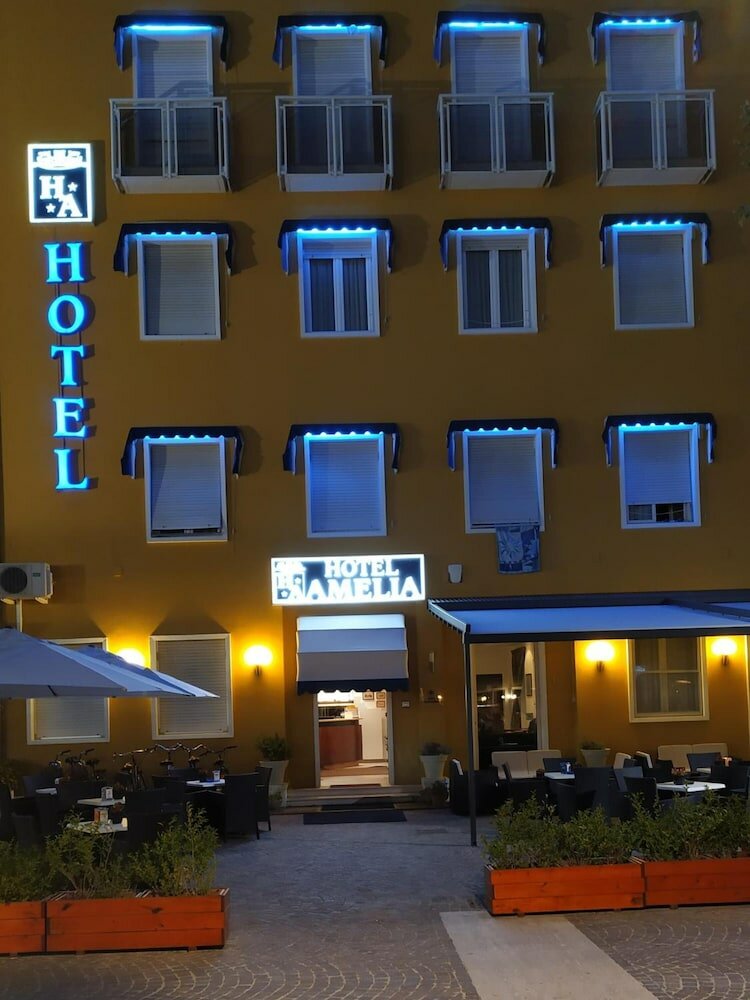 Фото Hotel Amelia