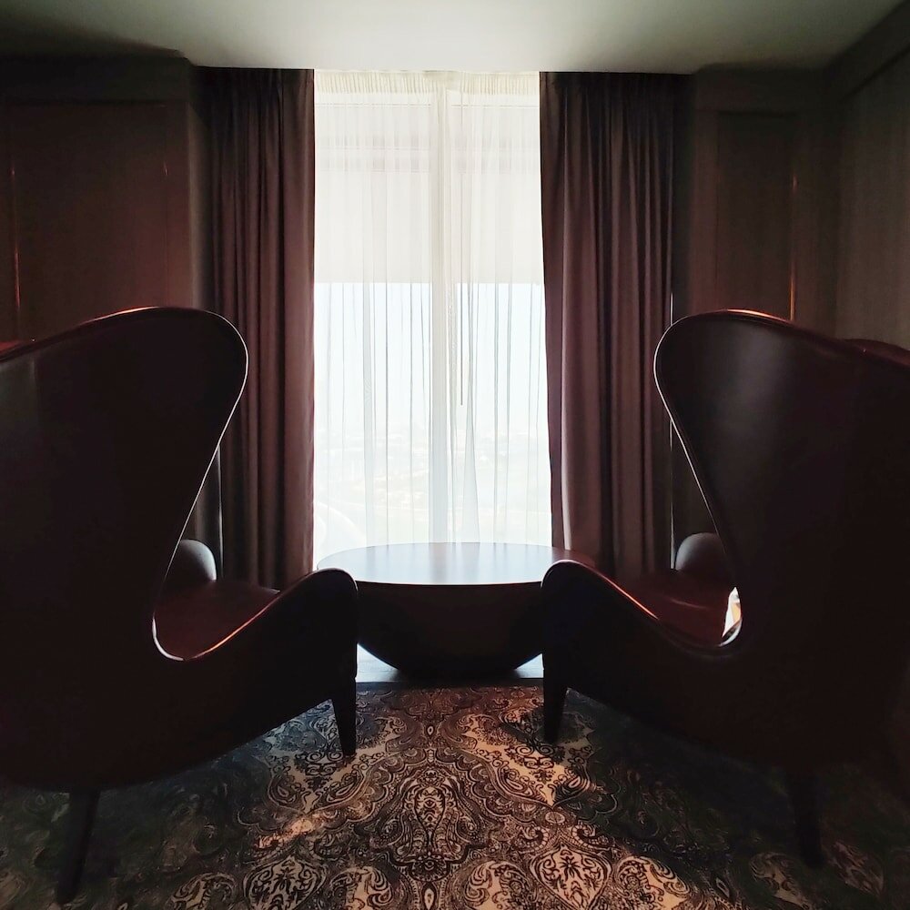 Фото Taj Jumeirah Lake Towers