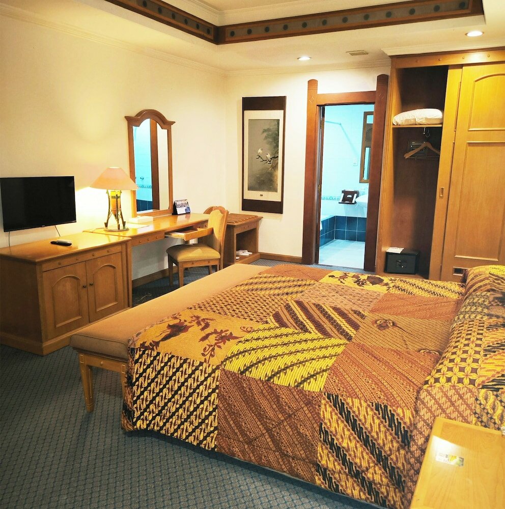 Фото Kresna Hotel Wonosobo