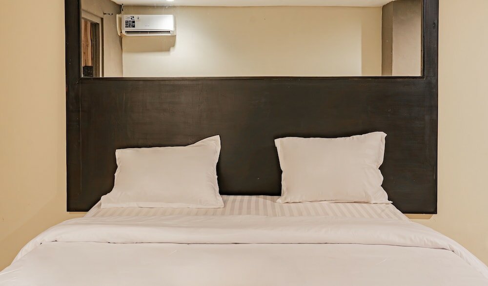 Фото Kuta Airport Insta Hotel