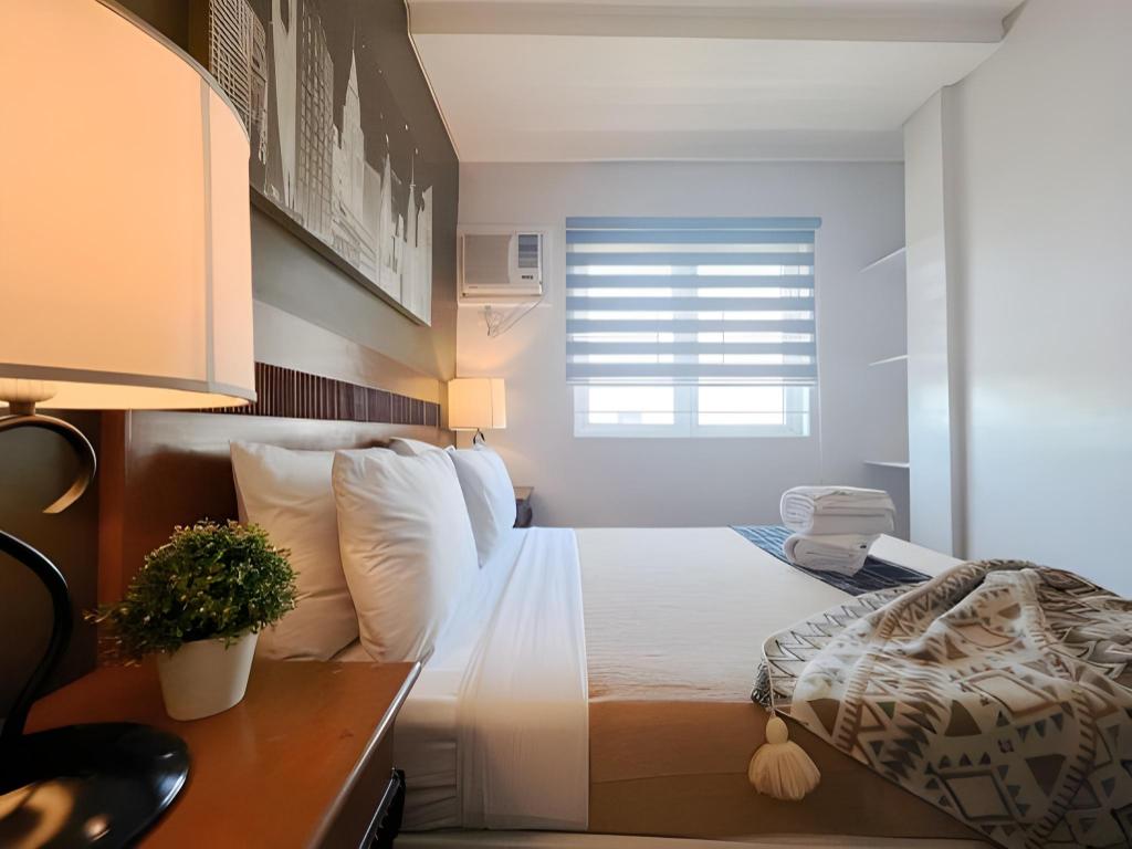 Фото Townhouse Oak Avitel Hotel