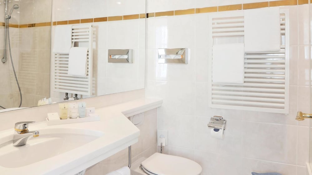 Фото Hotel Bayerischer Hof