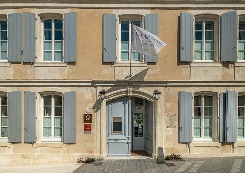Внешний вид отеля La Baronnie Hôtel & SPA в Сен-Мартен-де-Ре, фото 4