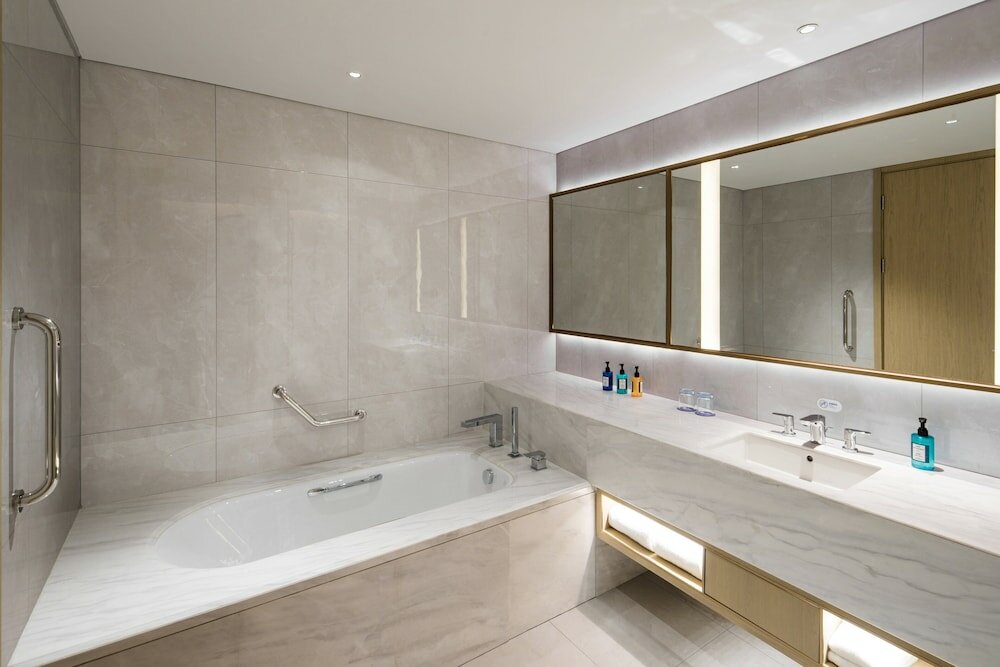 Фото Holiday Inn Express Shenzhen Haiyuan City