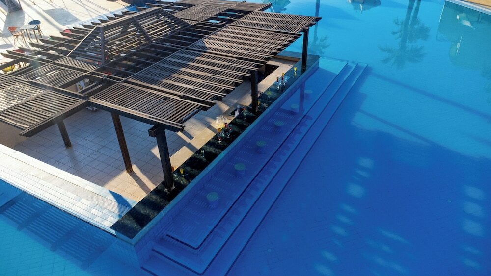 Фото Ivy Cyrene Island Aqua Park Resort