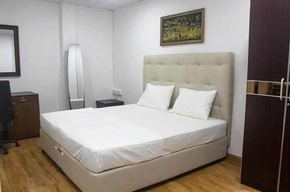 Фото Metro City Hotel