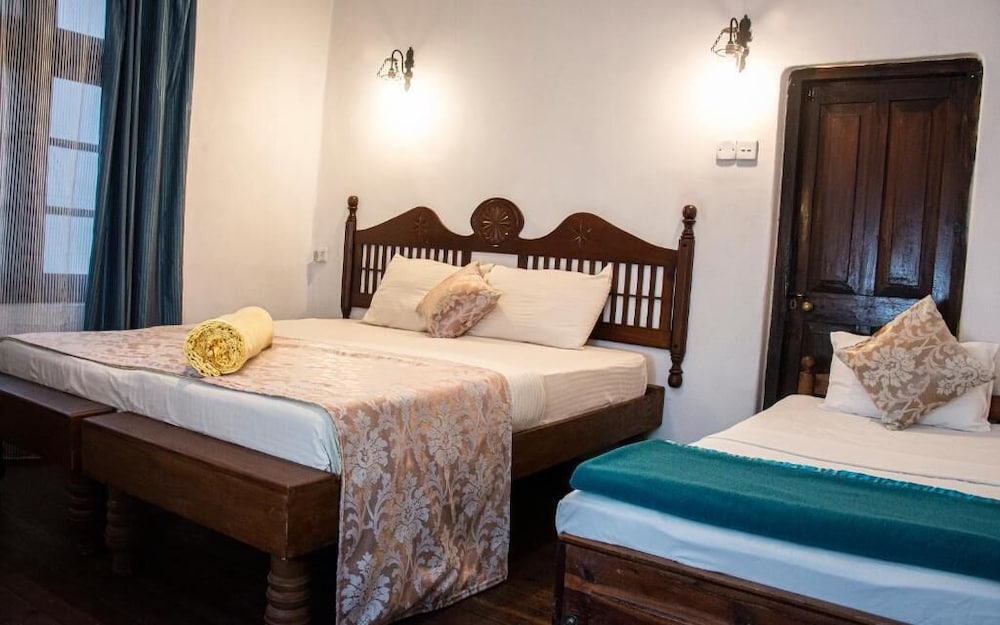 Фото The Golf Green Hotel